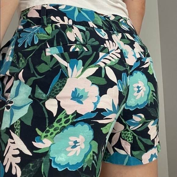 LOFT Riviera Navy Blue Floral Tropical Print Tailored Cotton Blend Summer Shorts - Picture 15 of 15